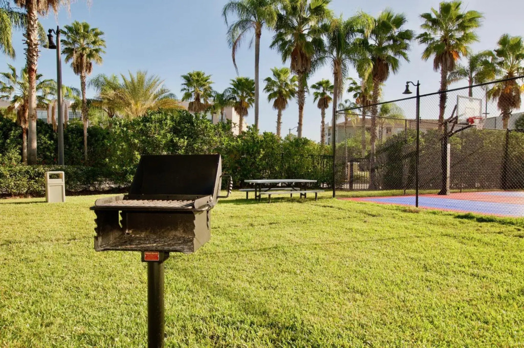 Vista Cay Luxury 4 Bedroom Condo 3117