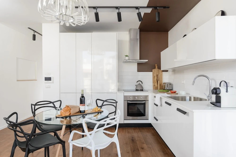 Rambam Residence nachalat binyamin By Localz
