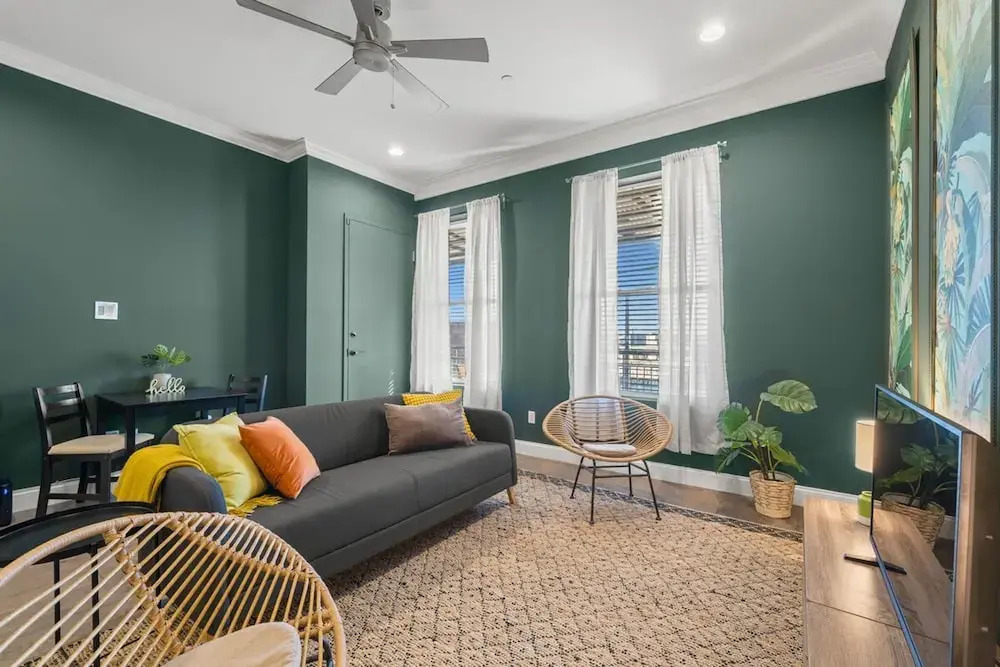 NEW Sangria Suite Upscale Ybor Apt On 7th Ave