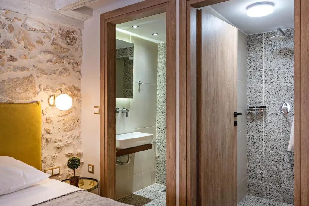 Erotokritos City Luxury Suites