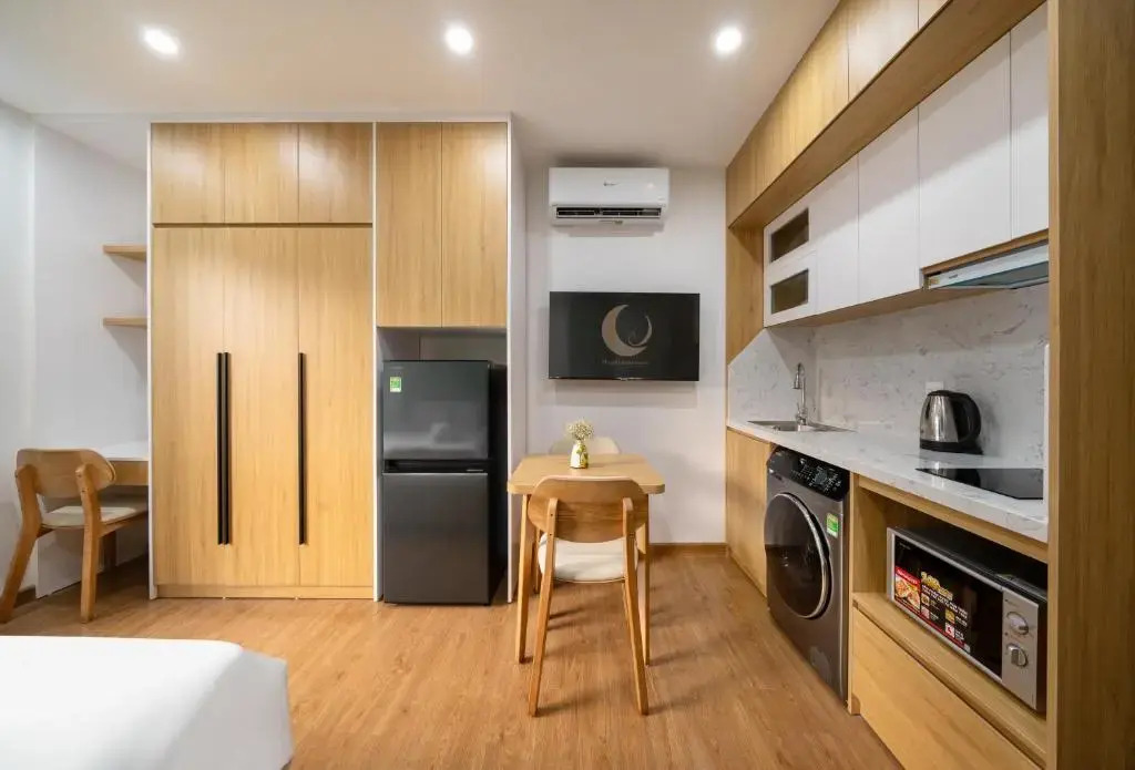 Moonlit Suites Hotel