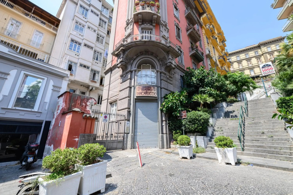 Via San Pasquale a Chiaia 48