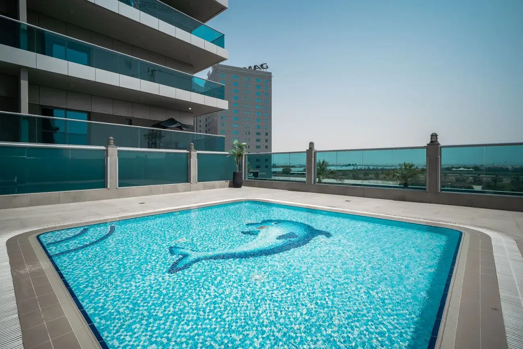 Charming Apt. With Views In Business Bay