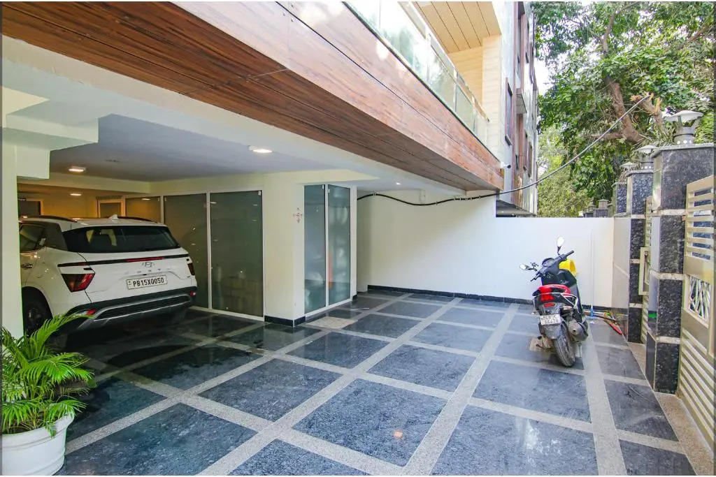 FabHotel Aashiyana Paradise