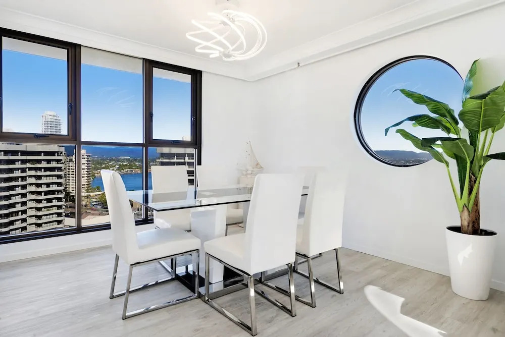 Acapulo 2 Bed Ocean View Surfers Paradise