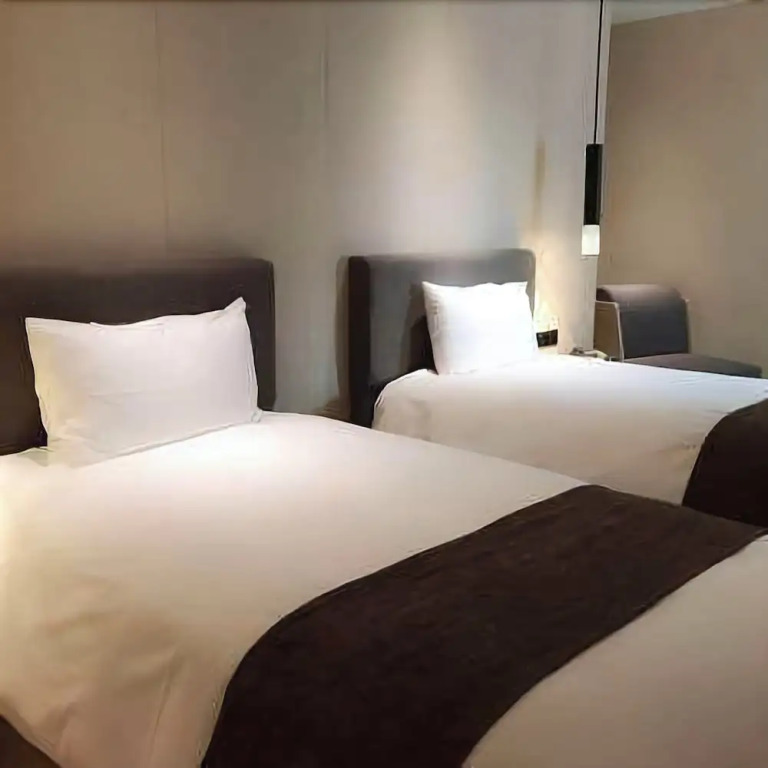 Yitel Hotel