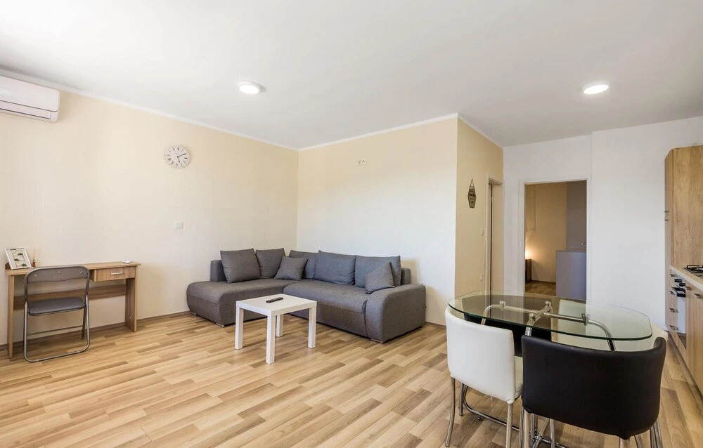 Awesome Apartment in Rakovica With 1 Bedrooms, Wifi and Outdoor Swimming Pool
