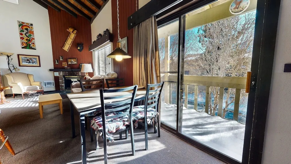 La Vista Blanc 44 Cozy Mountain Home with Fireplace, Close to Meadow and Creek by RedAwning
