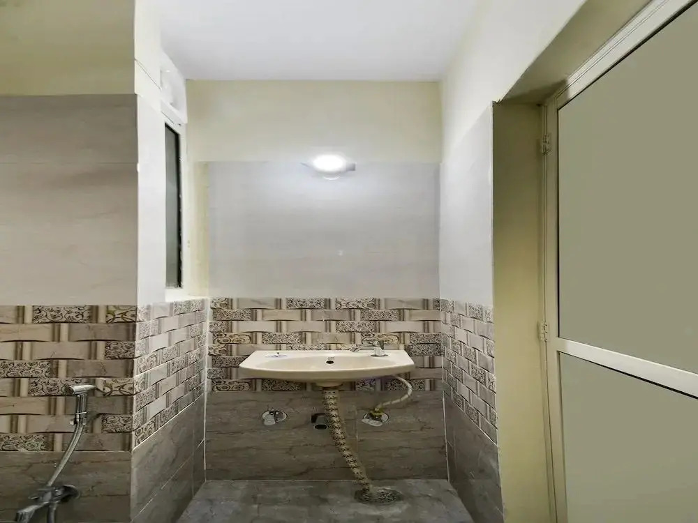 Hotel Sethi Palace by OYO Rooms