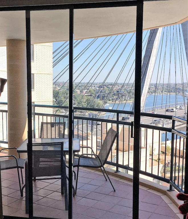 Master Room With Bays View Near Darling Harbour