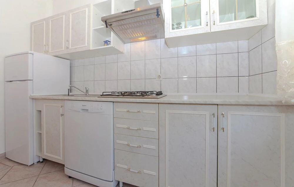 Nice Home in Povile With Wifi and 4 Bedrooms