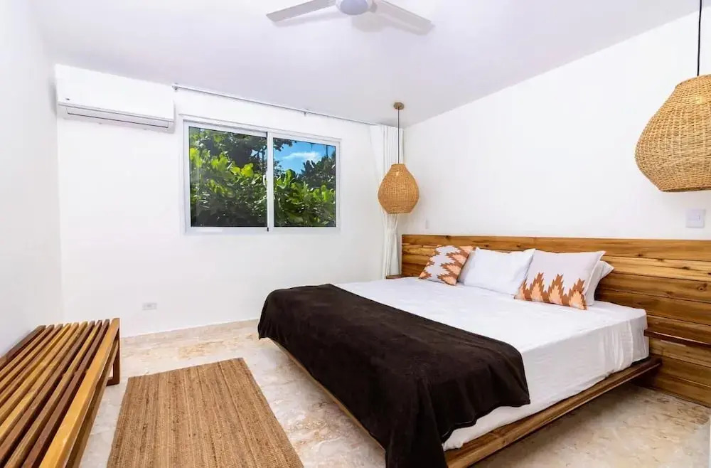 Room in Guest Room - Oceanfront Suite With Kitchenette Stunning Views & Secluded Luxury