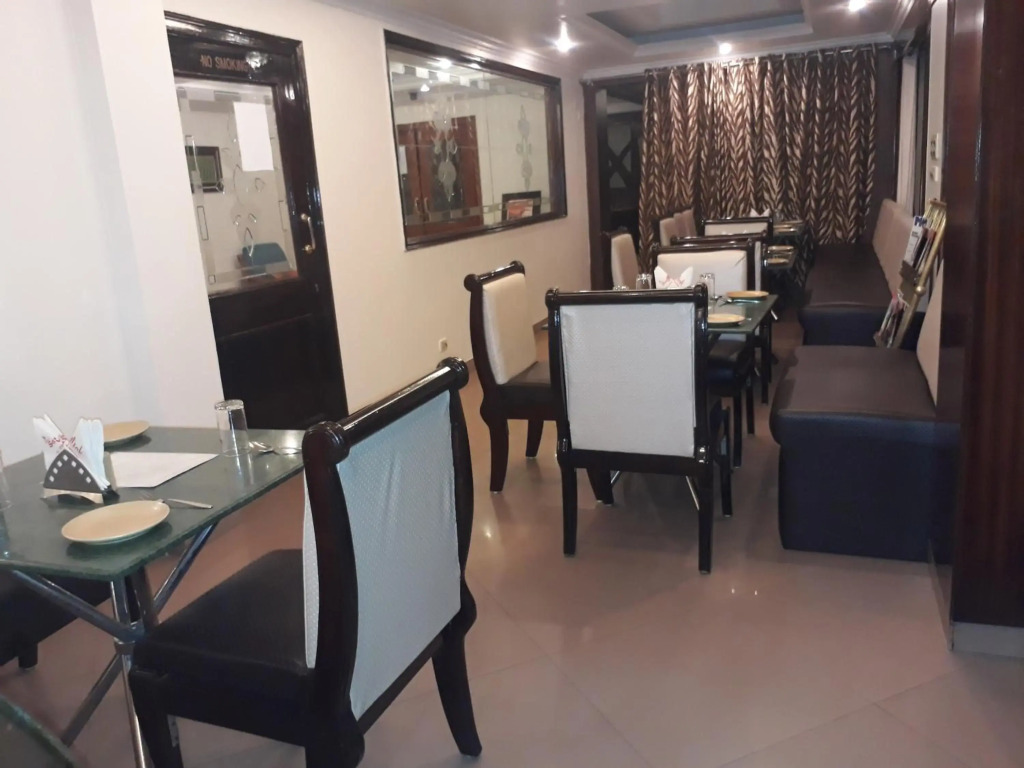Hotel Sarthak