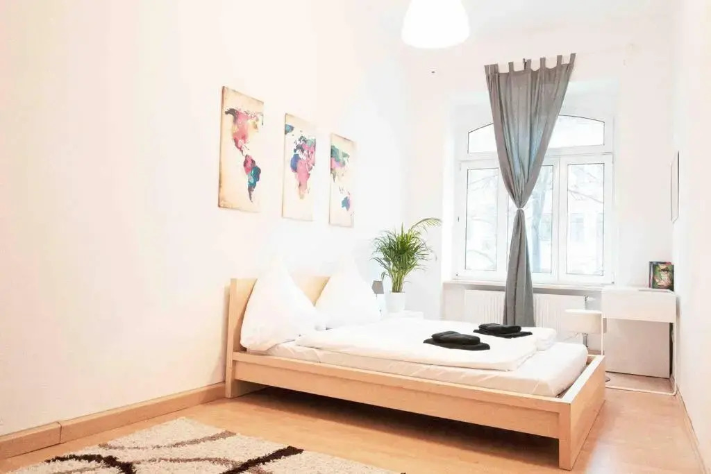 Altbau-Schmuckstück an der Karli mit riesigem Balkon