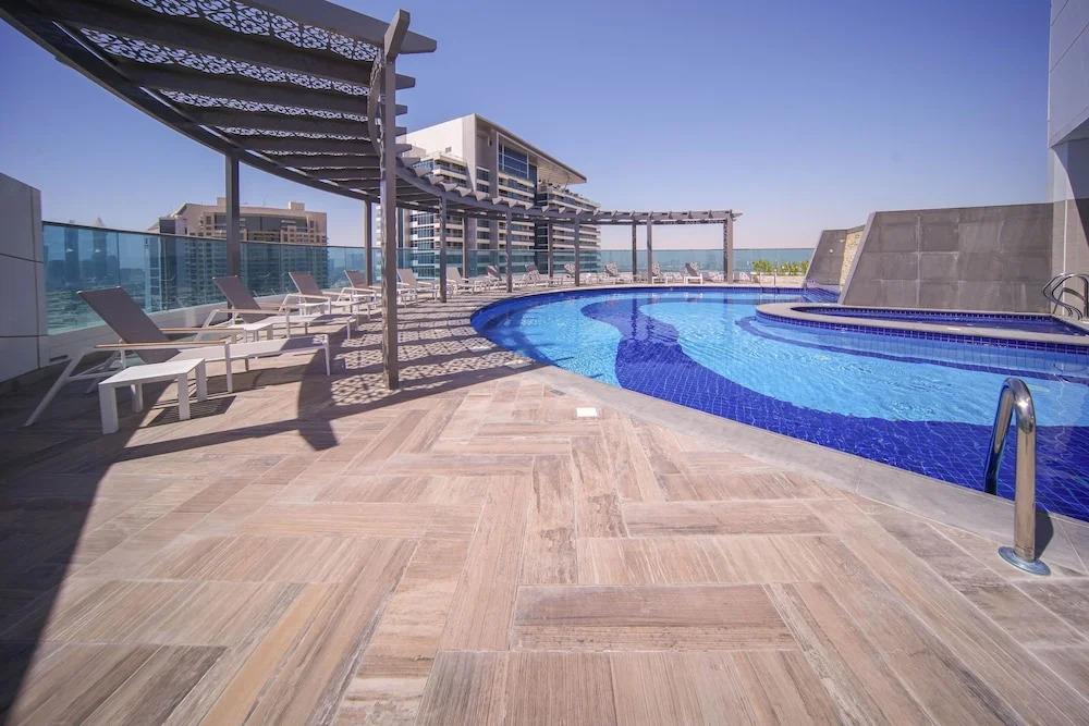 Spacious 2BR apartment with rooftop pool The Bay DT by 360 Vacation