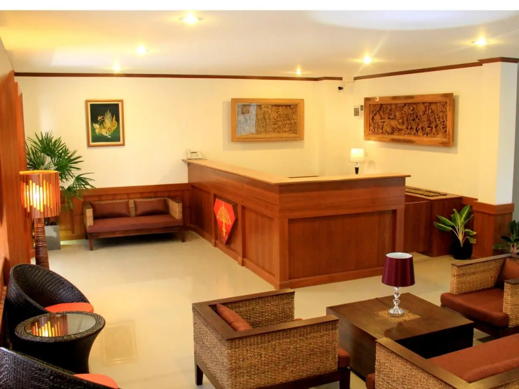 Panmanee Hotel-Newly Renovated