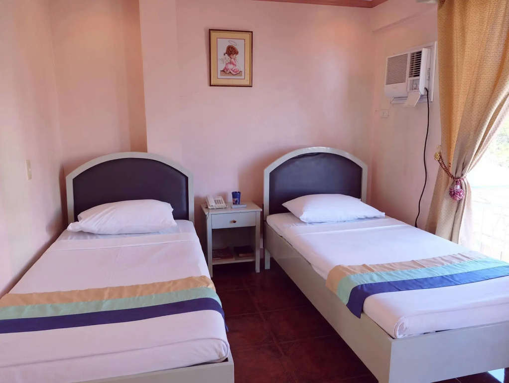 Maribago Seaview Pension & Spa by RedDoorz