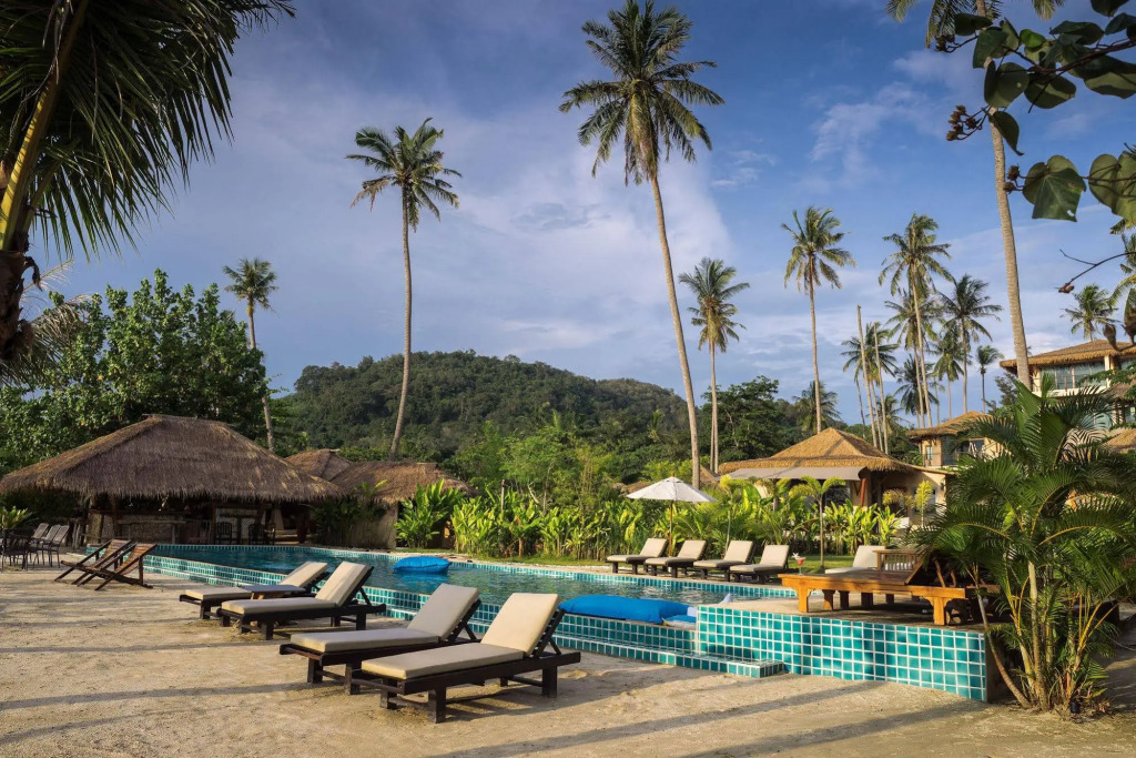 Jindarin Beach Villas