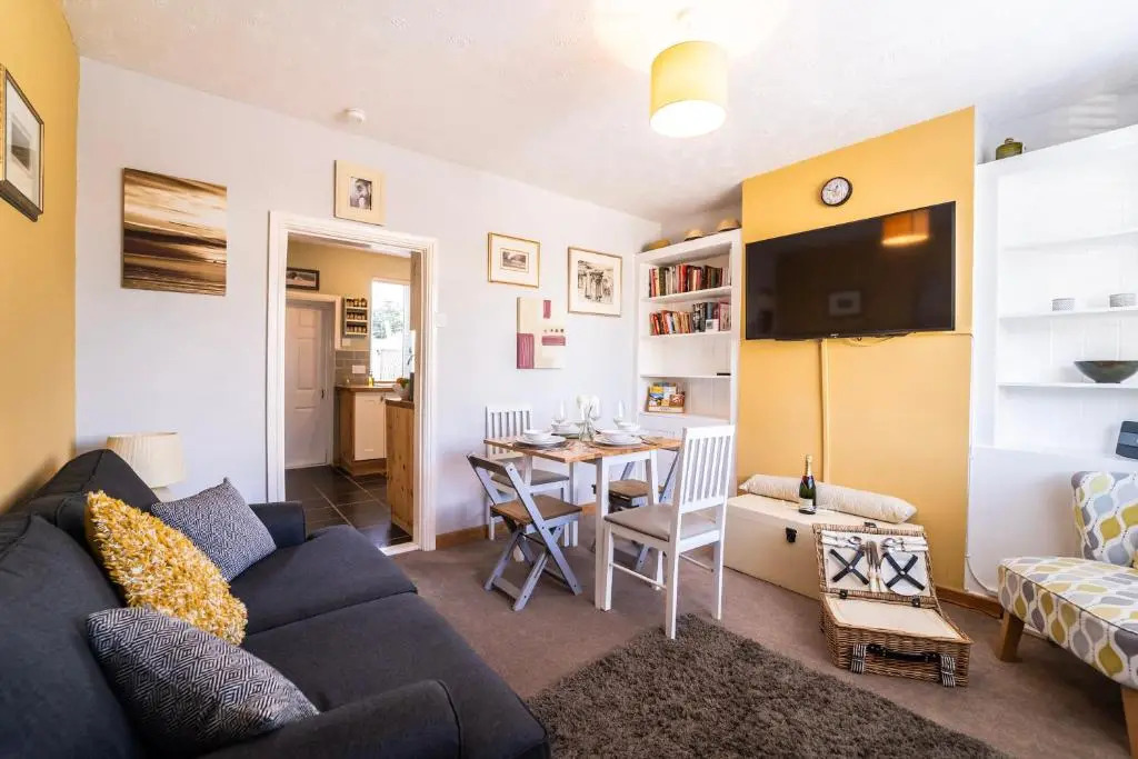 Seaside Snug – 2 bedroom home