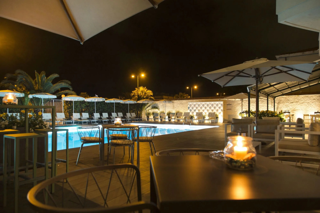 Grand Hotel