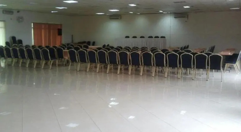 Alpha Palace Hotel