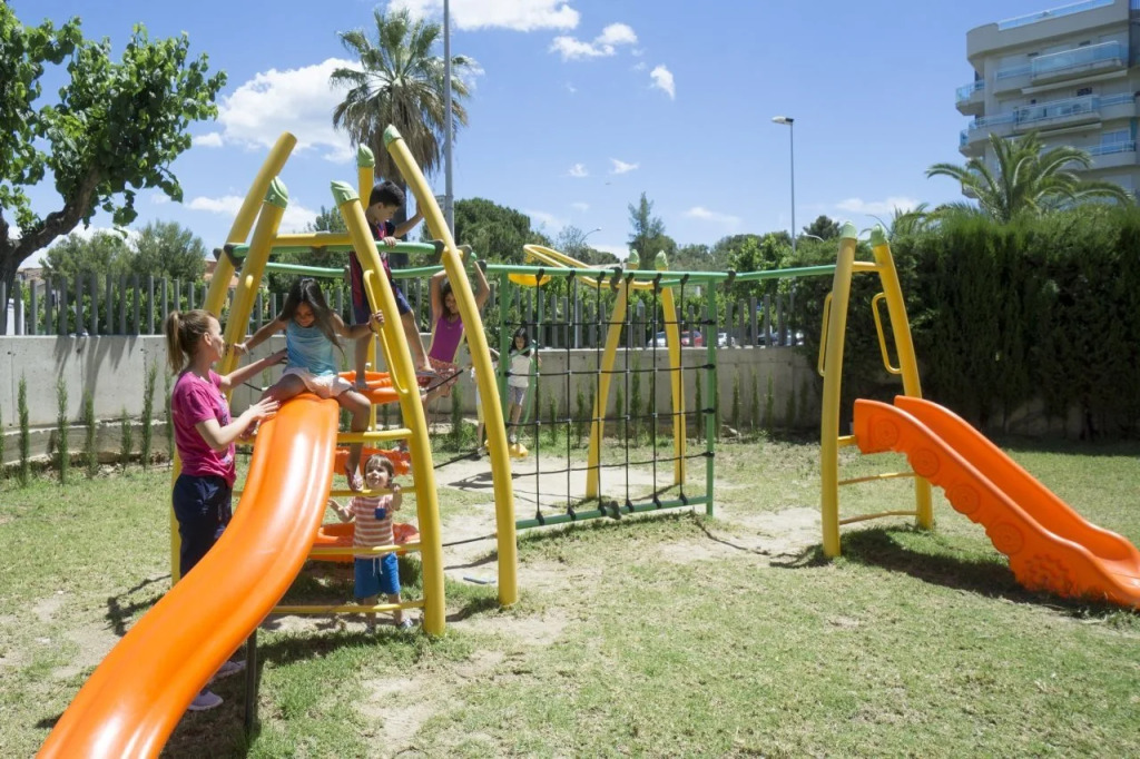 Ponient Pirámide Salou by PortAventura World - Available rates with tickets to PortAventura Park & Ferrari Land