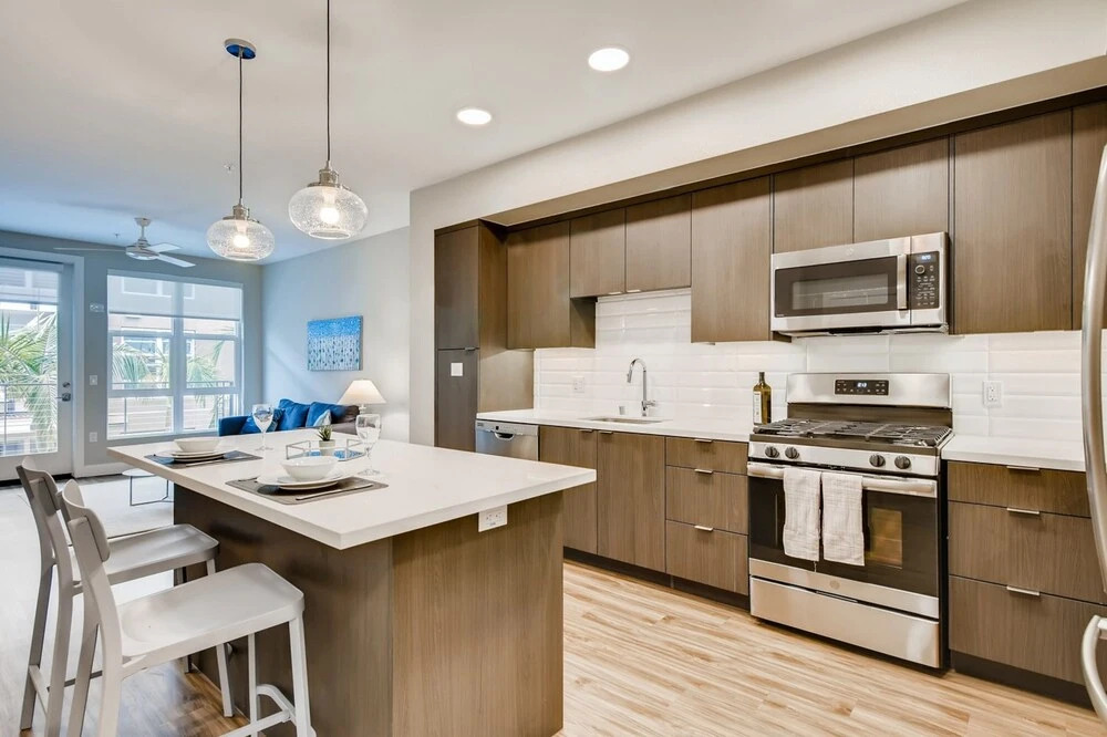 Pacific Beach Luxury Suites by Barsala