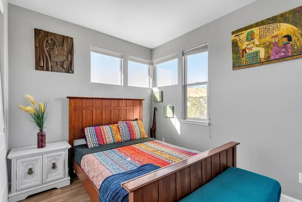 Beautiful Sunsets at 3BR Villa in Reno