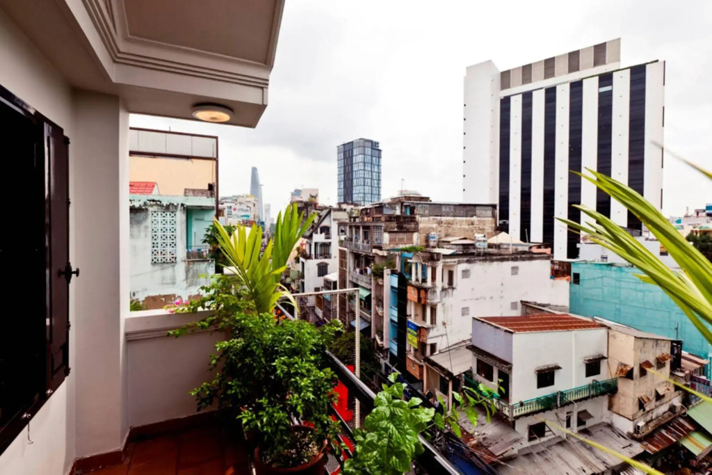 Cinnamon Hotel