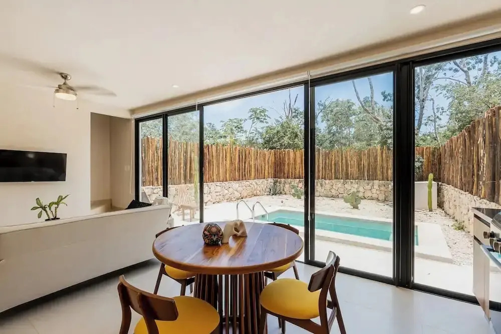 Beautiful 2 Bedroom Apartment