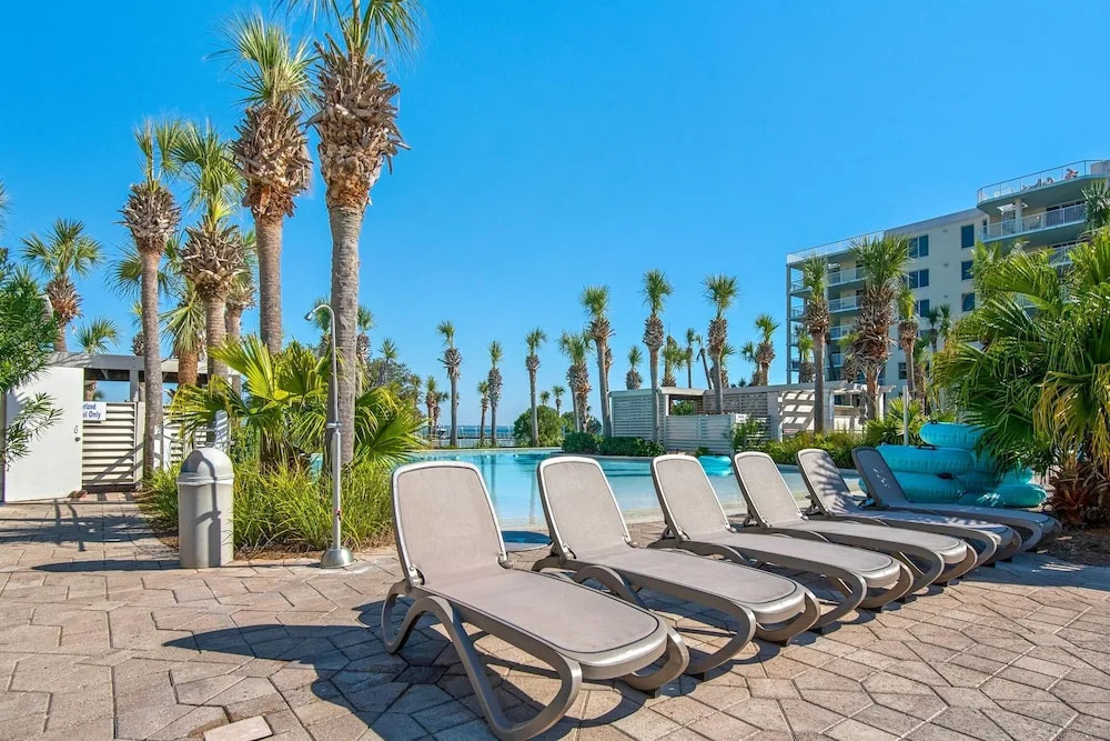 Destin West Gulfside #608