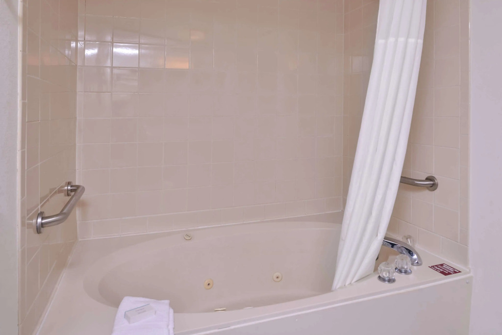 Hampton Inn Florence Midtown near University of North Alabama