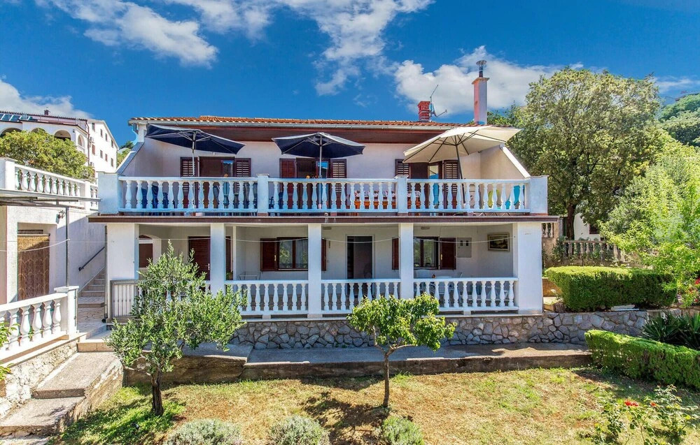 Awesome Home in Klenovica With Wifi and 5 Bedrooms