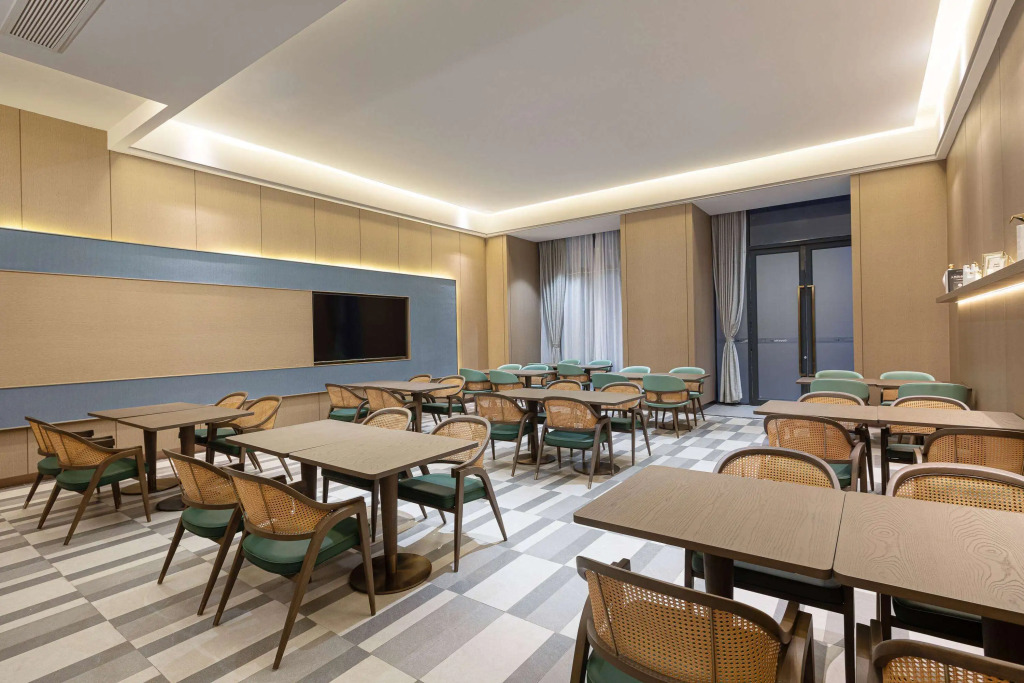 Days Wyndham Beihai Heju Hotel (Beihai Station)