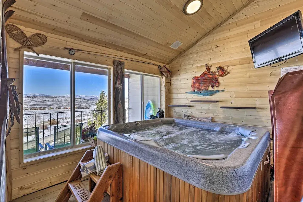 Ski, Soak & Explore! Granby Getaway w/ Mtn Views