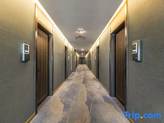 Starway Hotel (Korla Huijia Times Square)