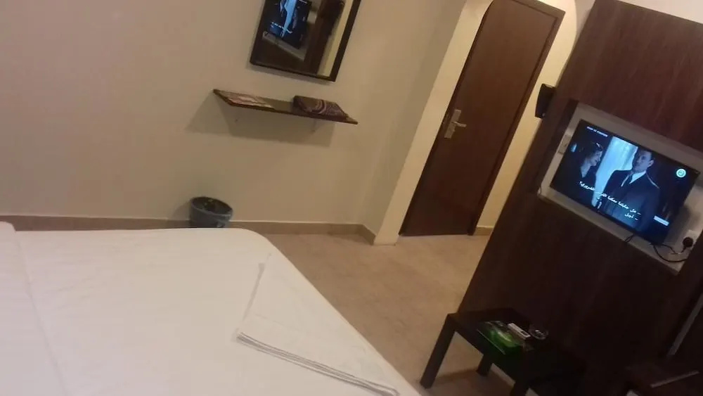 Danar Hotel Apartments 5