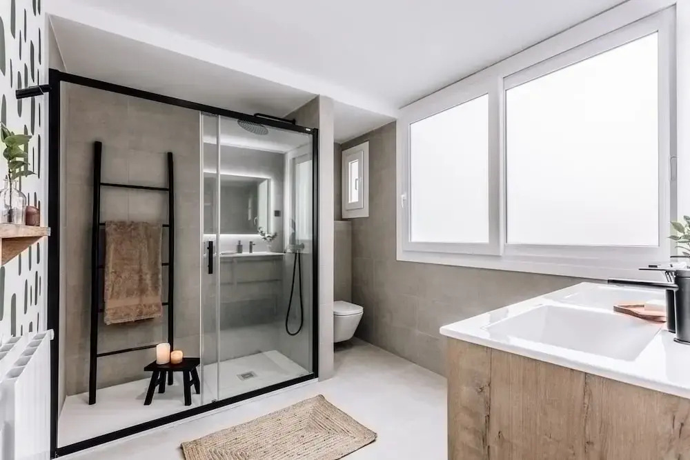 Lunda - 2 Bedrooms in Malasa a