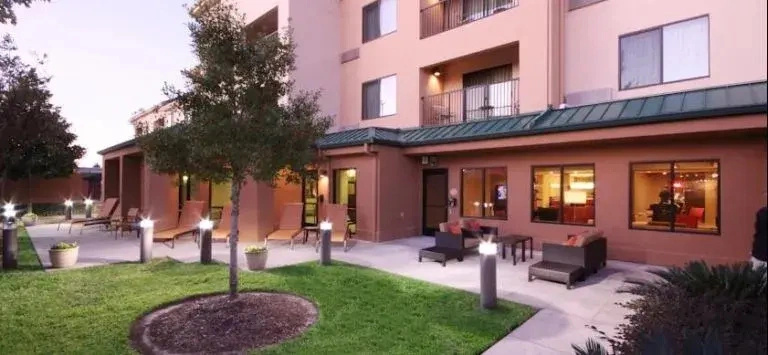 Courtyard Houston Intercontine