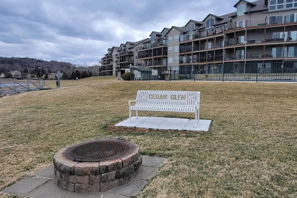 Boat Ramp, Dock & Slip: Step-free Camdenton Condo!