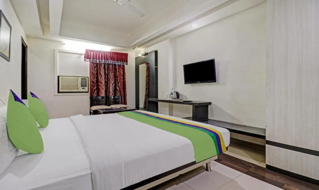 Treebo Mohit Regency
