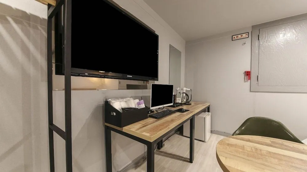Tour Hotel