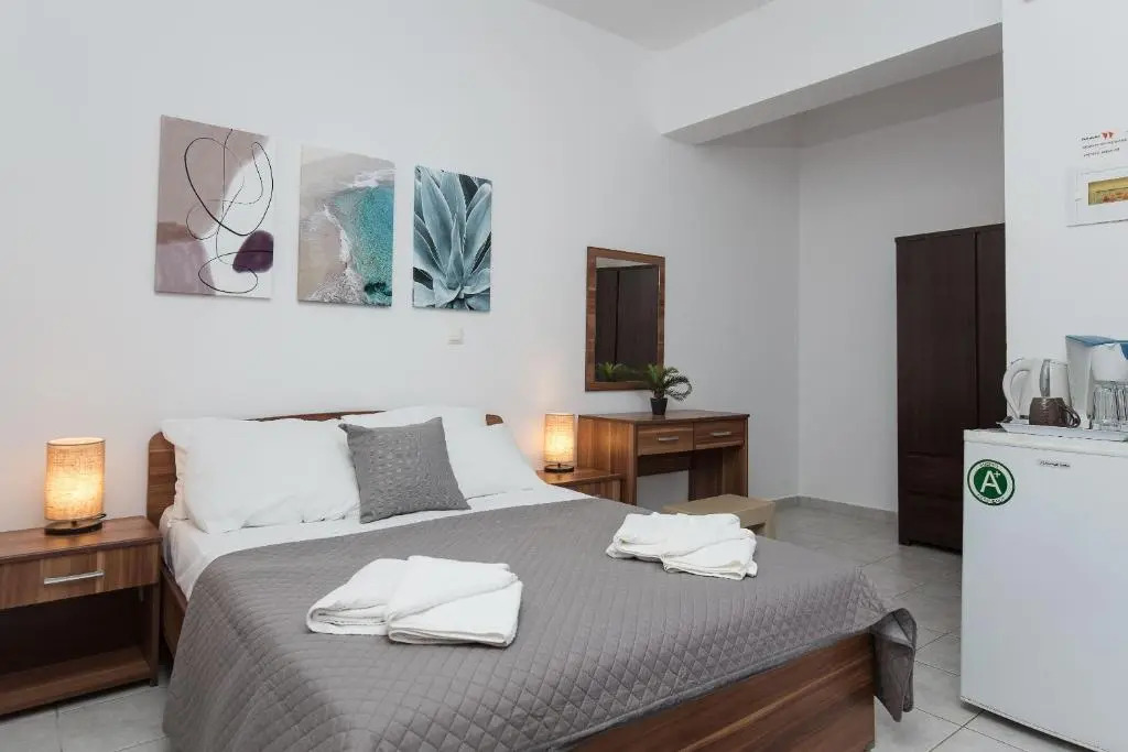 En Plo Beachfront Rooms
