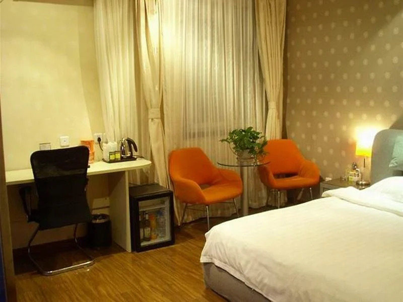 Pofit Nostalgia Theme Hotel (Beijing Nanluoguxiang)