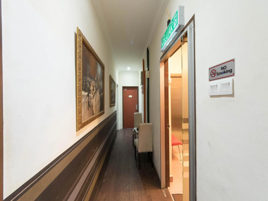 OYO 157 Norbu Hotel