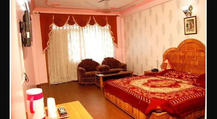Hotel Naveen