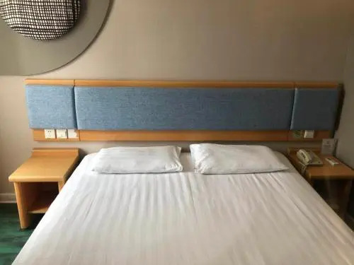 Home Inn Tianjin South Hongqi Road Binyue Bridge
