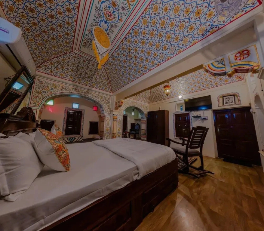 Jeevan Haveli Heritage Hotel And Museum