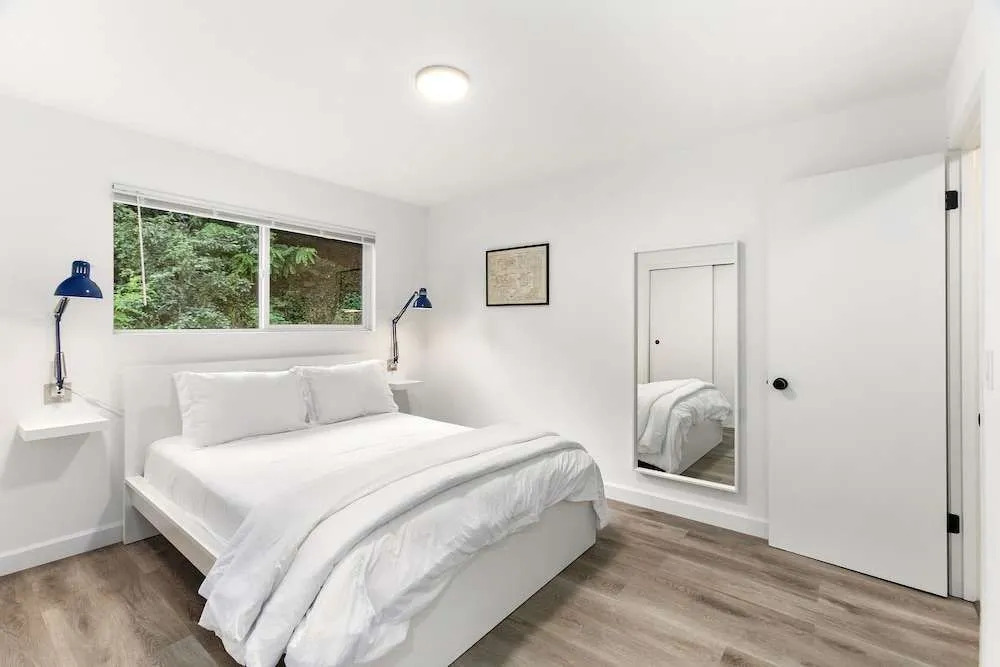 Beacon Hill Retro - Central Location