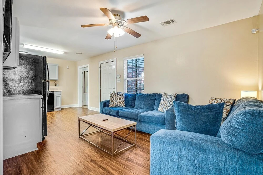 Lasalle 1b/2b · Centrally Located Gated Units Great for Groups!